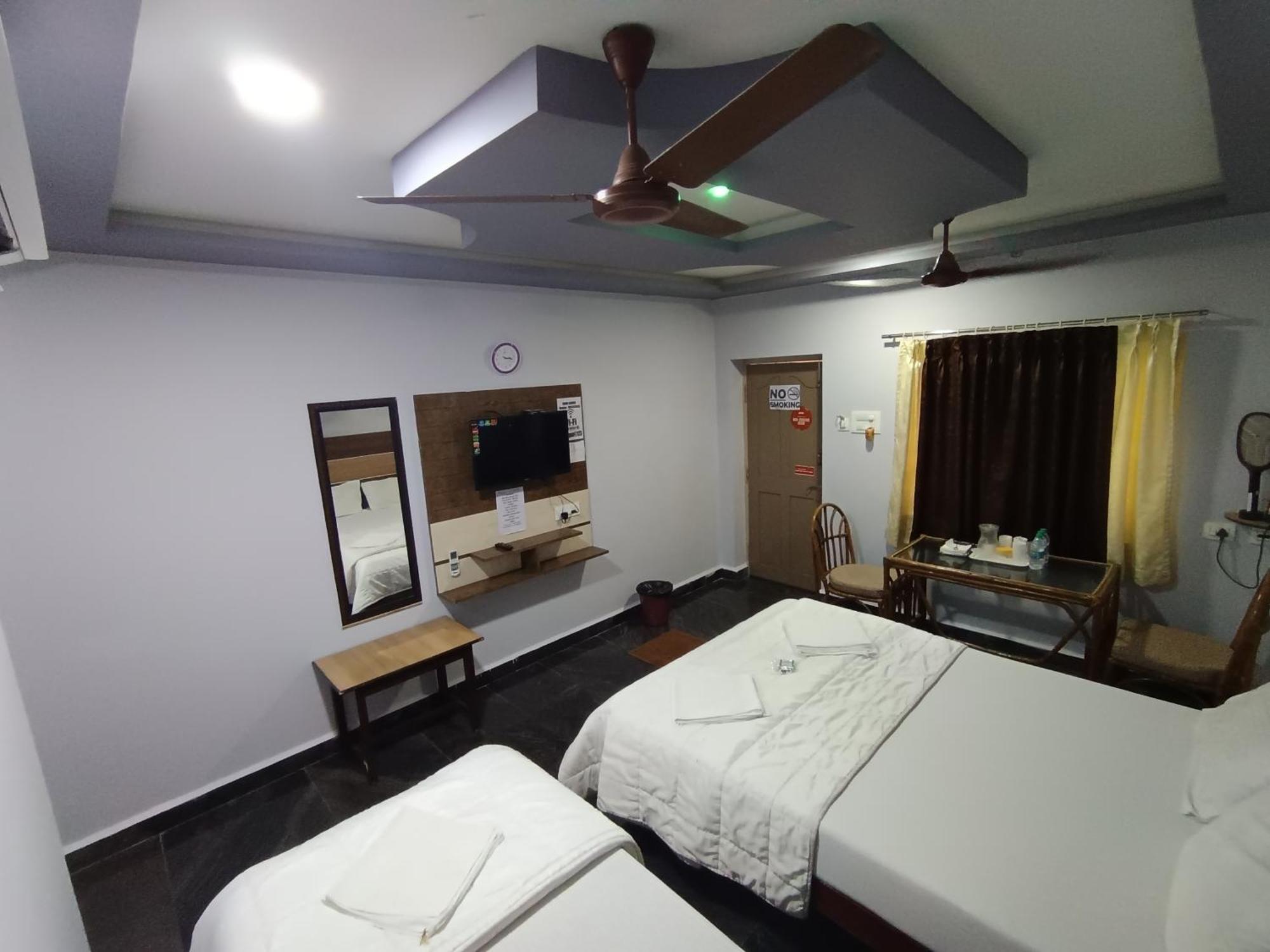 Sri Murugan Beach Paradise Hotel Mahabalipuram Εξωτερικό φωτογραφία