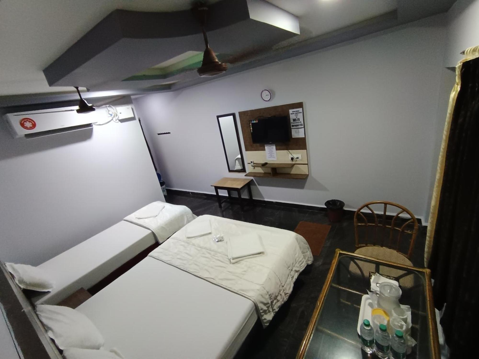 Sri Murugan Beach Paradise Hotel Mahabalipuram Εξωτερικό φωτογραφία