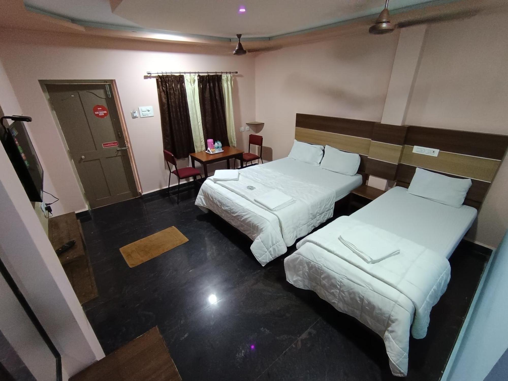 Sri Murugan Beach Paradise Hotel Mahabalipuram Εξωτερικό φωτογραφία